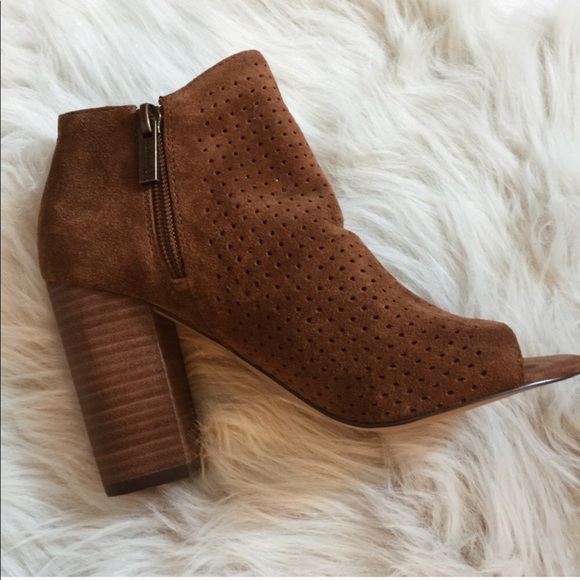 Jessica Simpson Shoes - Peep Toe Booties ✨